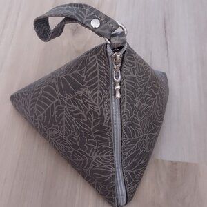 Kemestry pyramid shaped wristlet leather purse